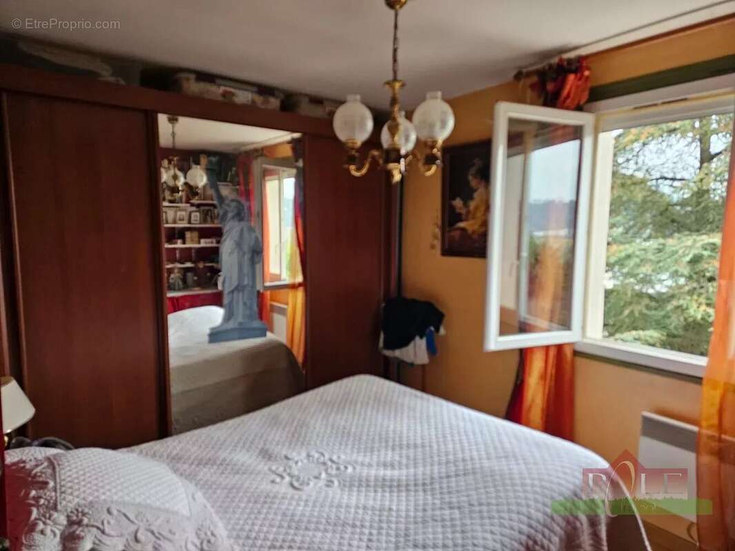 Appartement à SAINT-ROMAIN-EN-GAL