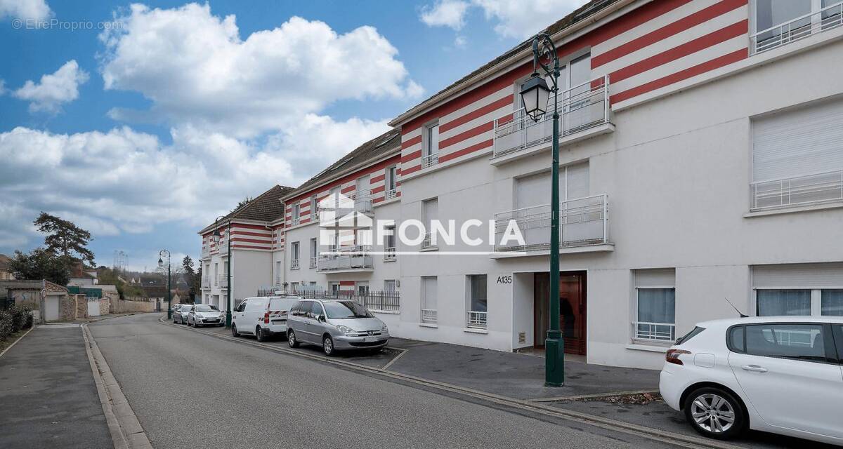 Appartement à PRINGY