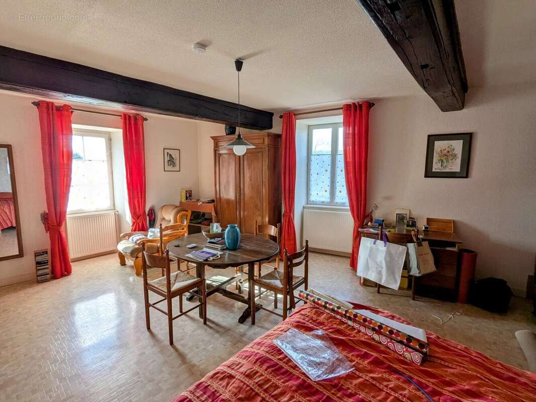 Maison à BERZE-LA-VILLE