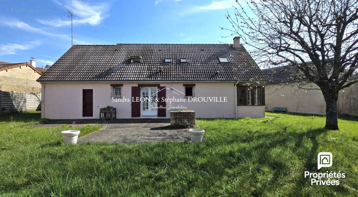 Maison à MAINTENON