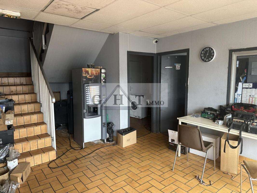 Batiment indépendant à vendre - photo 8