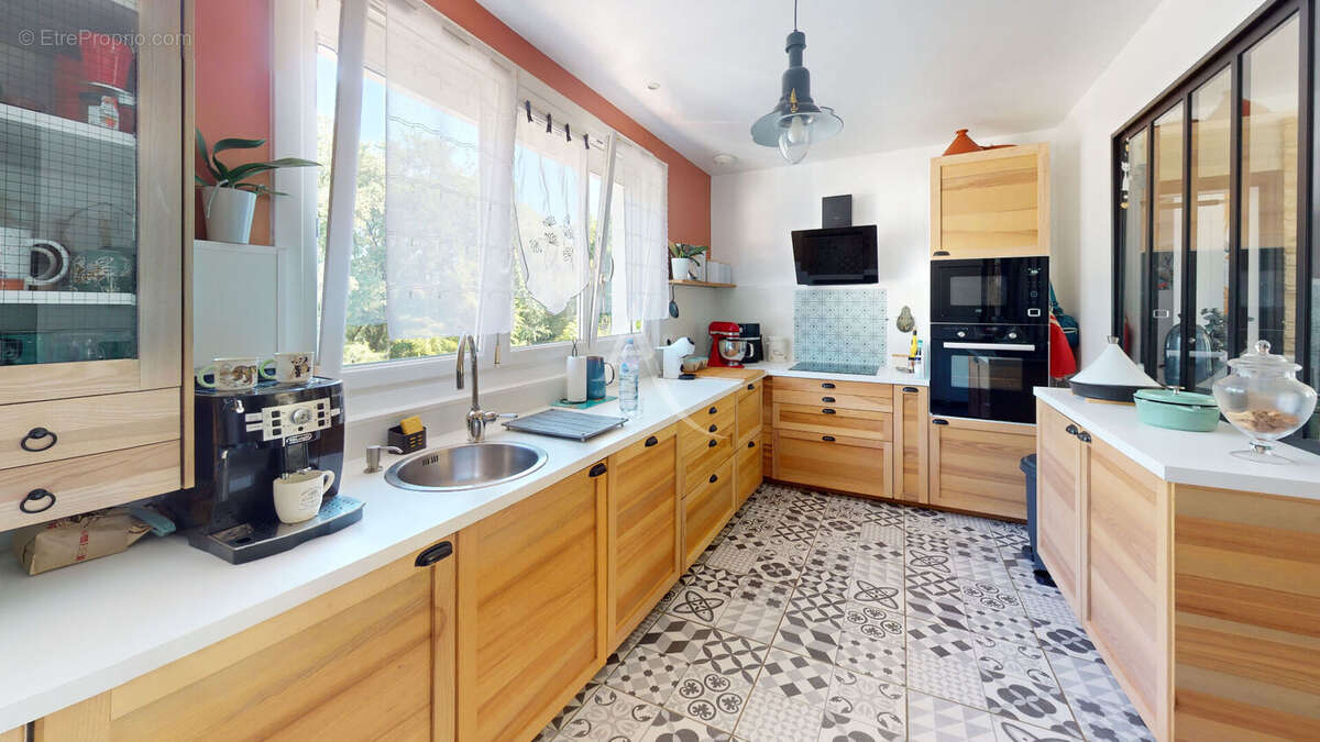 Angoumé, Maison  143 m2 jacuzzi - photo 4