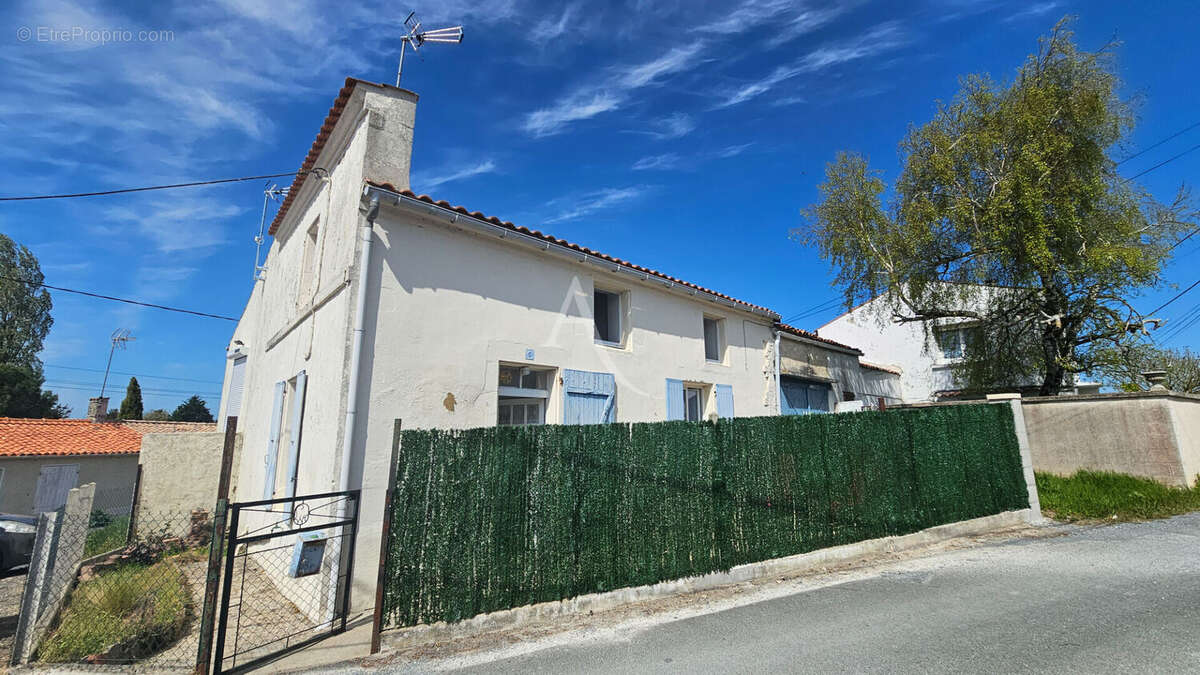 Maison à SAINT-NAZAIRE-SUR-CHARENTE