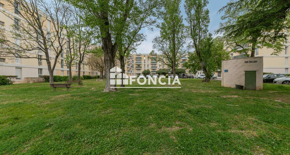 Appartement à SALON-DE-PROVENCE