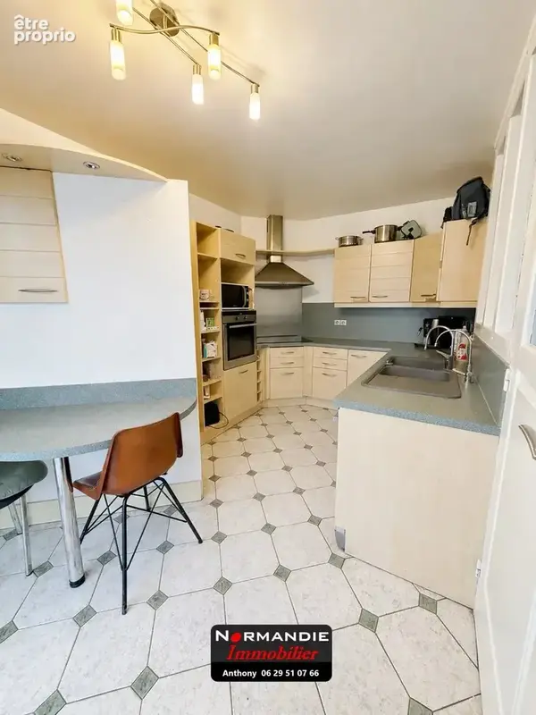 COUP DE CŒUR ! Maison de plain-pied 142 m² + 135 m² de stockage - photo 10