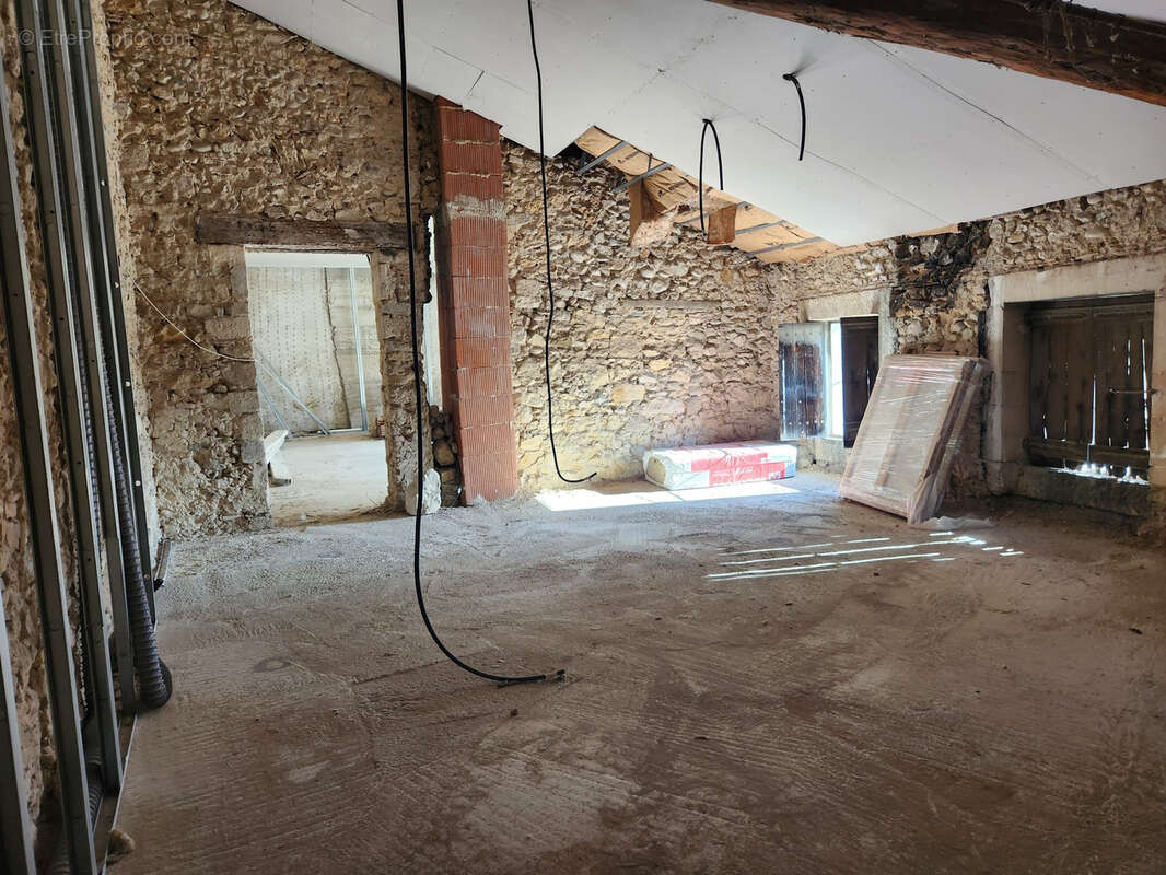 Appartement à PONT-SAINT-ESPRIT