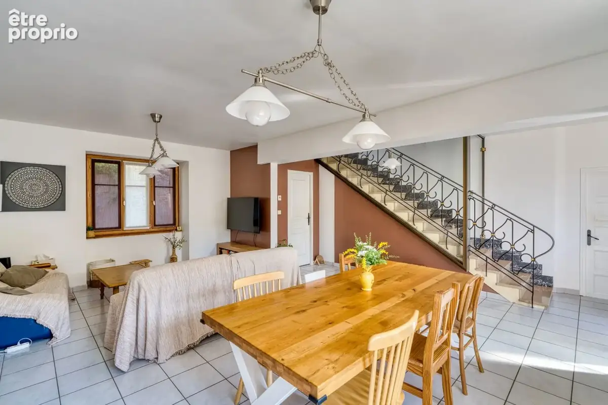 Maison 4 pièces 125 m² à vendre à Cremieu (38460) - photo 9