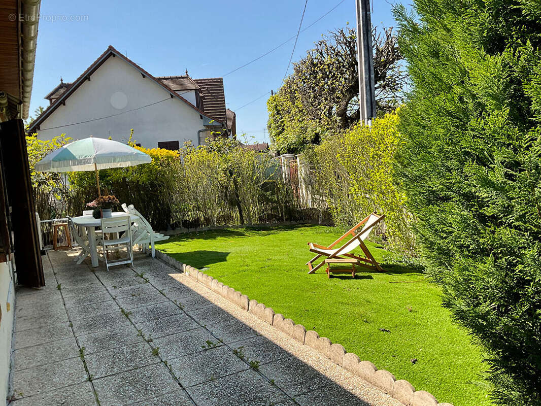 Maison à LE BLANC-MESNIL