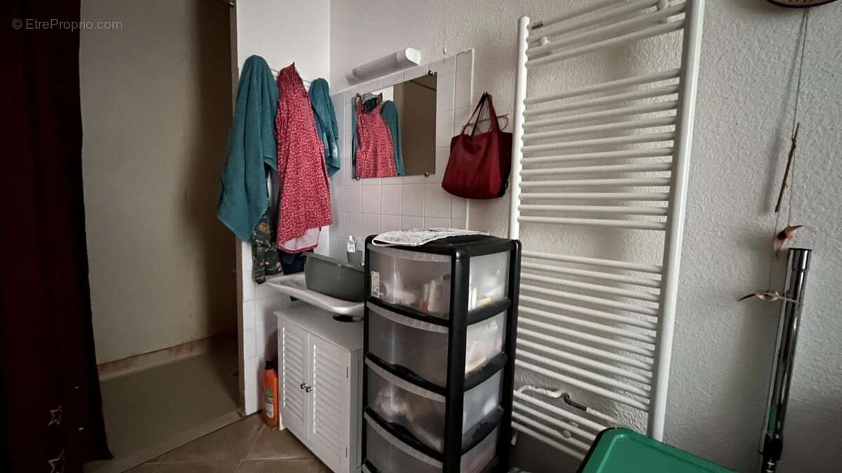 Petit immeuble de rapport en centre-ville - photo 9