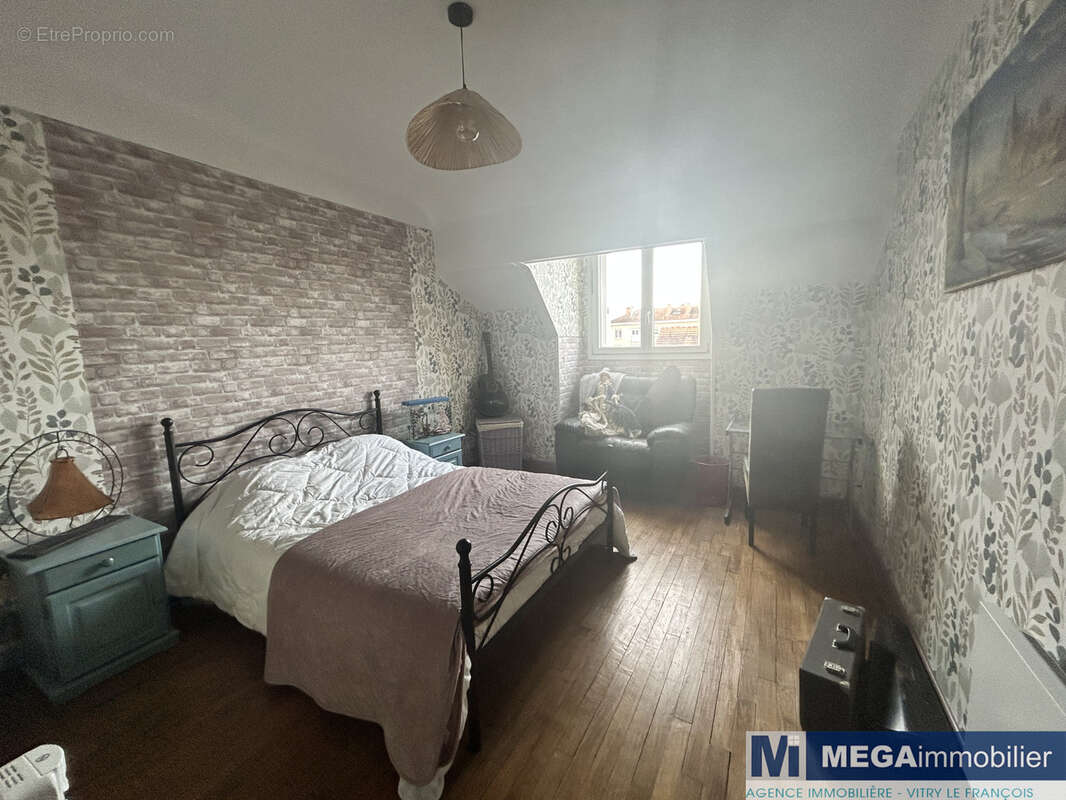 Spacieuse maison de ville - photo 11