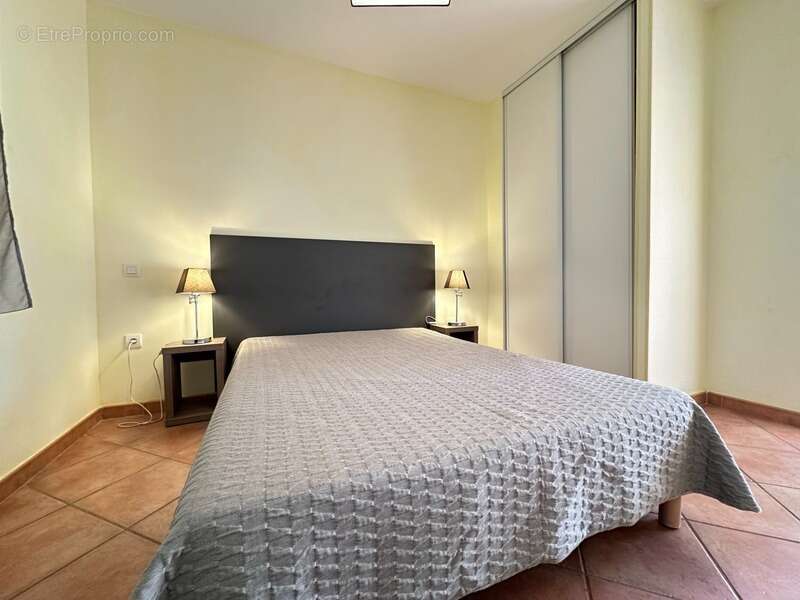 Appartement à GREOUX-LES-BAINS