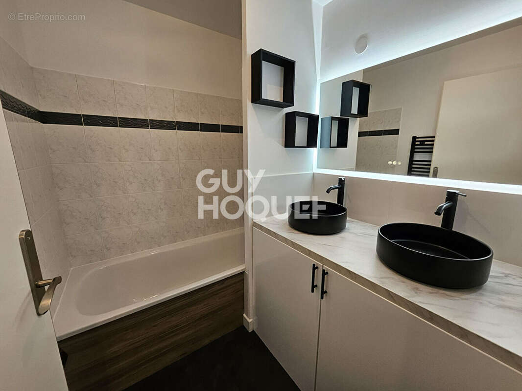 Appartement à ROSNY-SOUS-BOIS