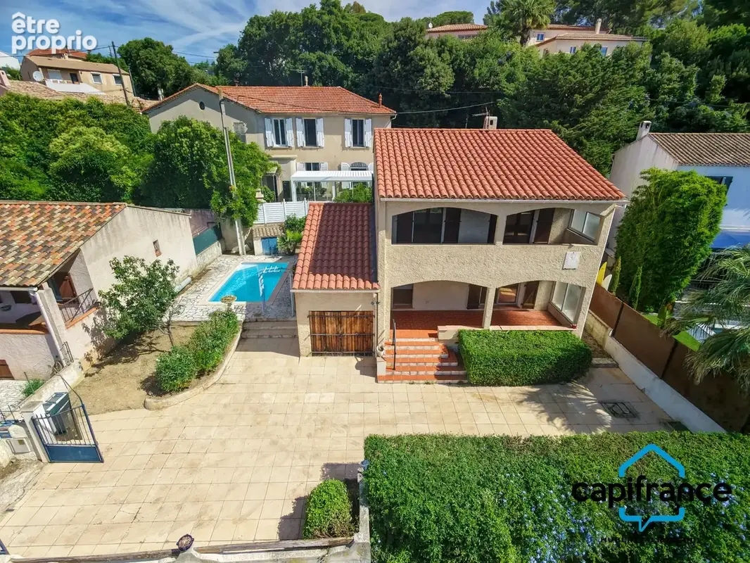 La Seyne sur mer/proche Six fours Villa de 100m2 au calme, piscine, garage, belle vue - photo 3