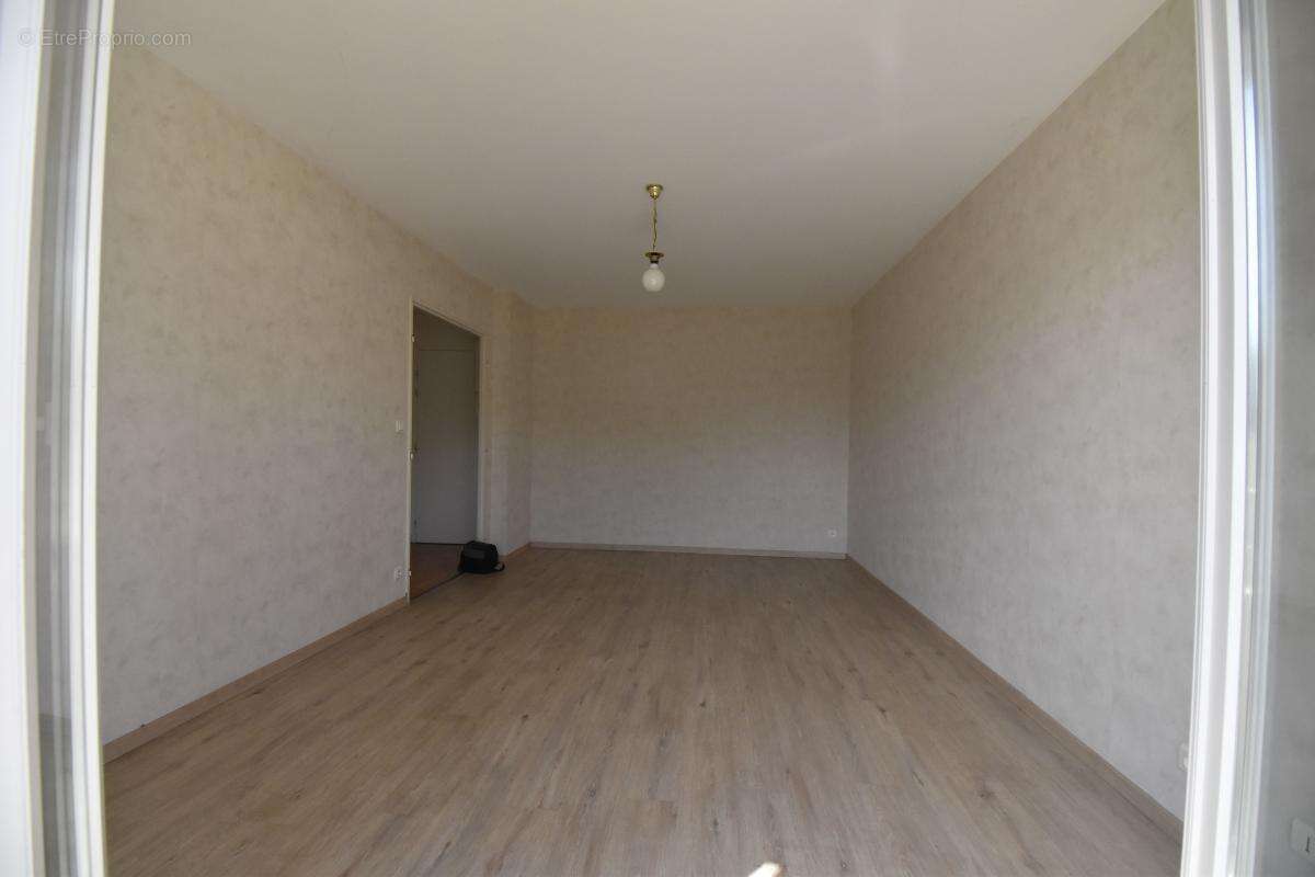 Appartement à COSNE-COURS-SUR-LOIRE