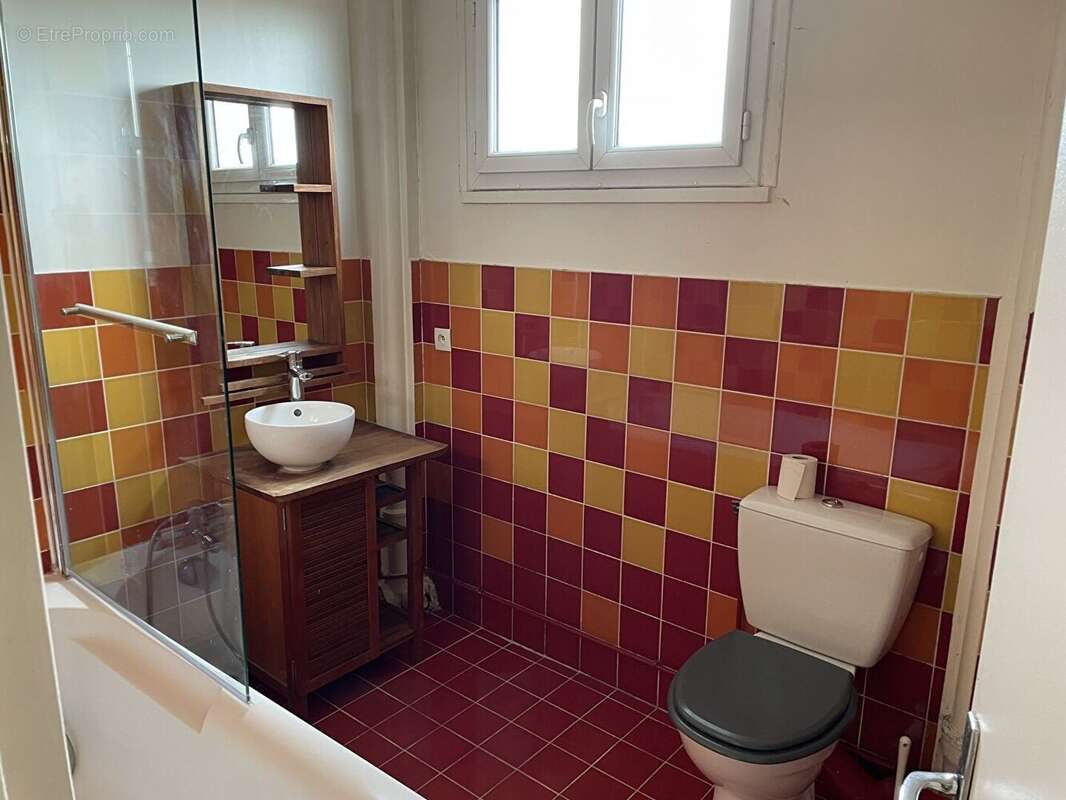 Appartement 2 Pièces 43 M2 Cave + Parking + Balcon - photo 9