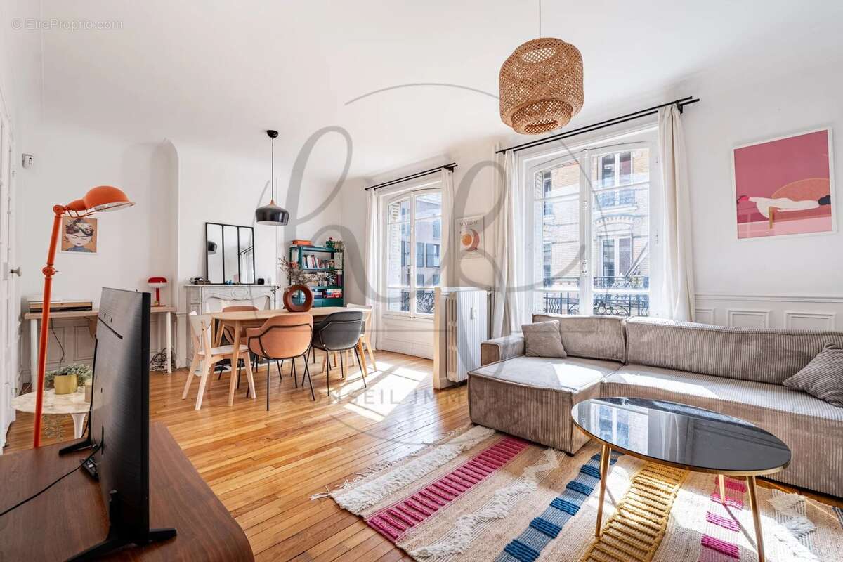 Appartement à COLOMBES