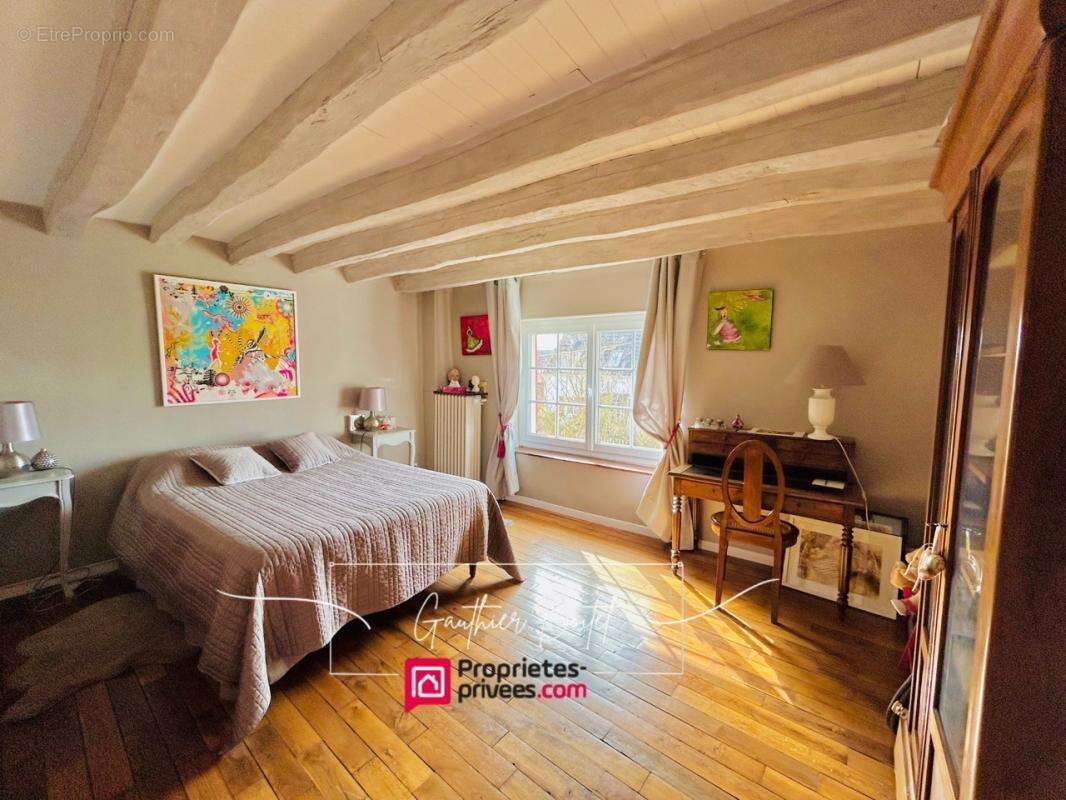 Maison à COULOMMIERS