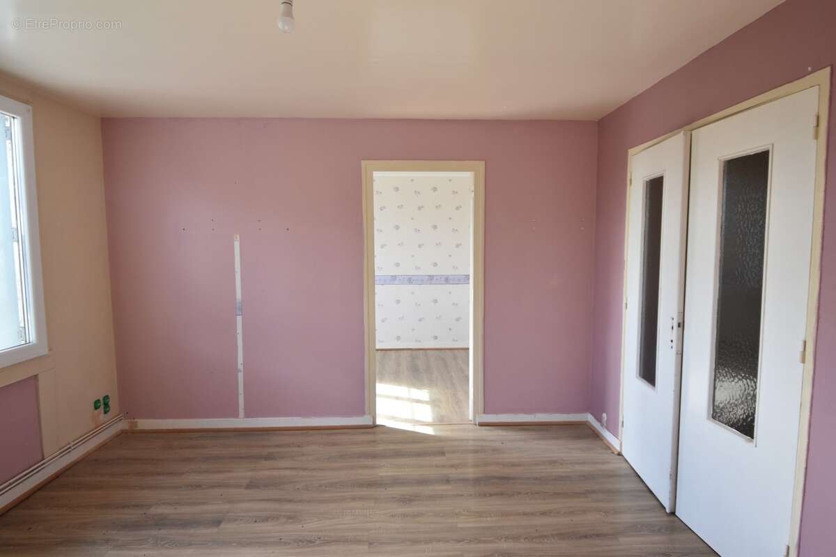 Appartement à vendre 4 pièces DIGOIN (71) - photo 5