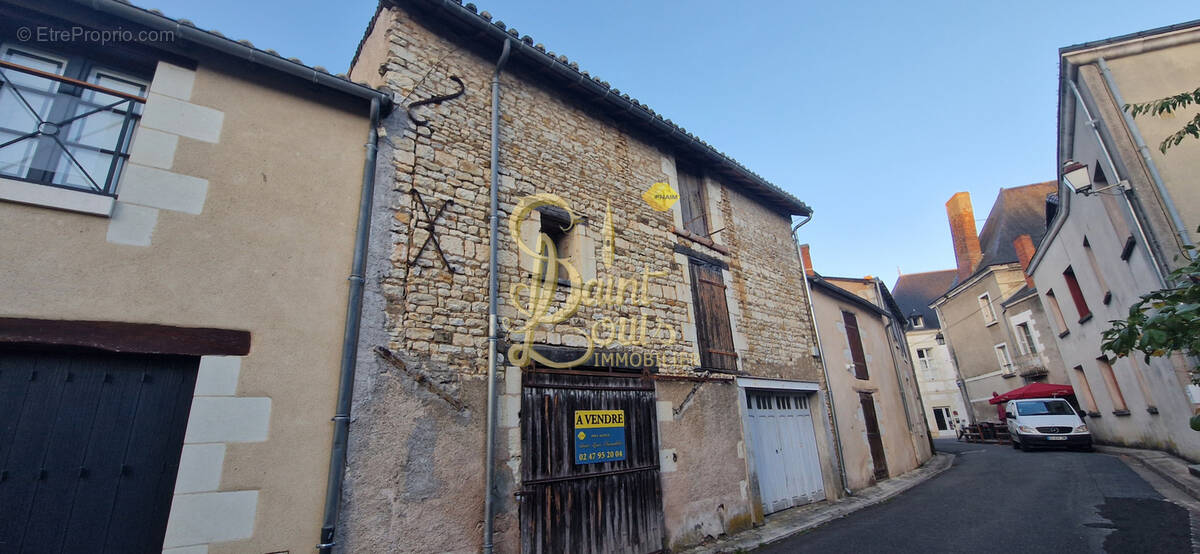 Parking à RICHELIEU