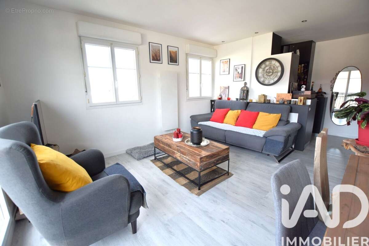Photo 3 - Appartement à MAGNY-LE-HONGRE