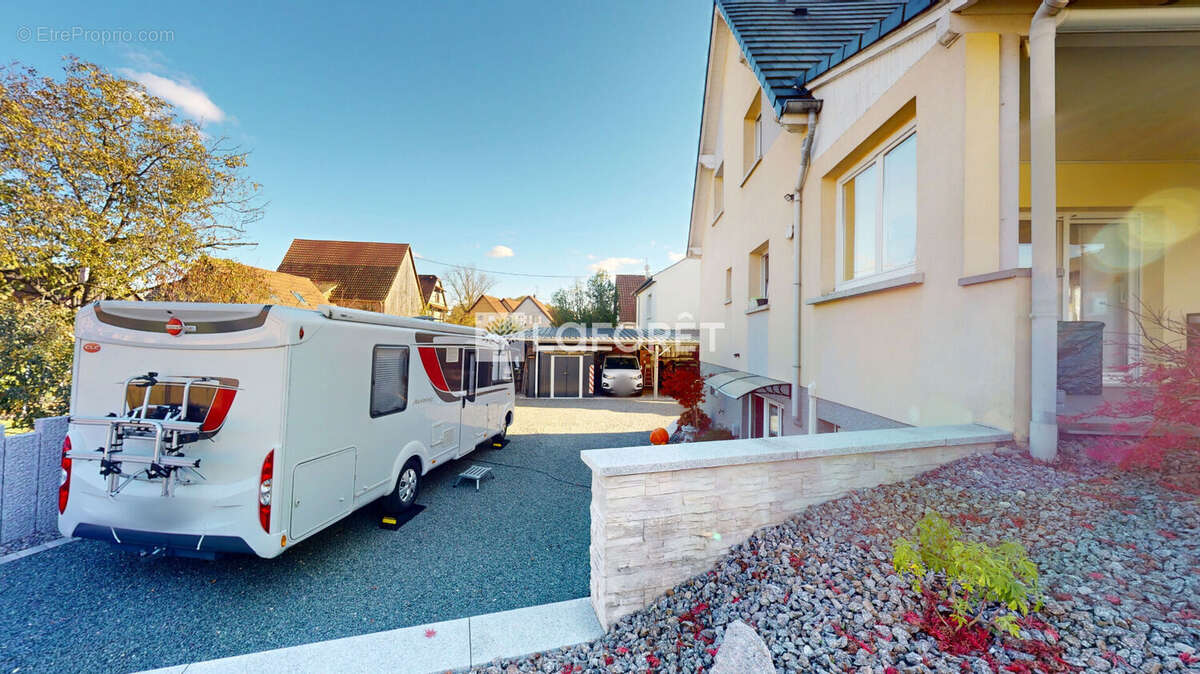 Maison à SERMERSHEIM