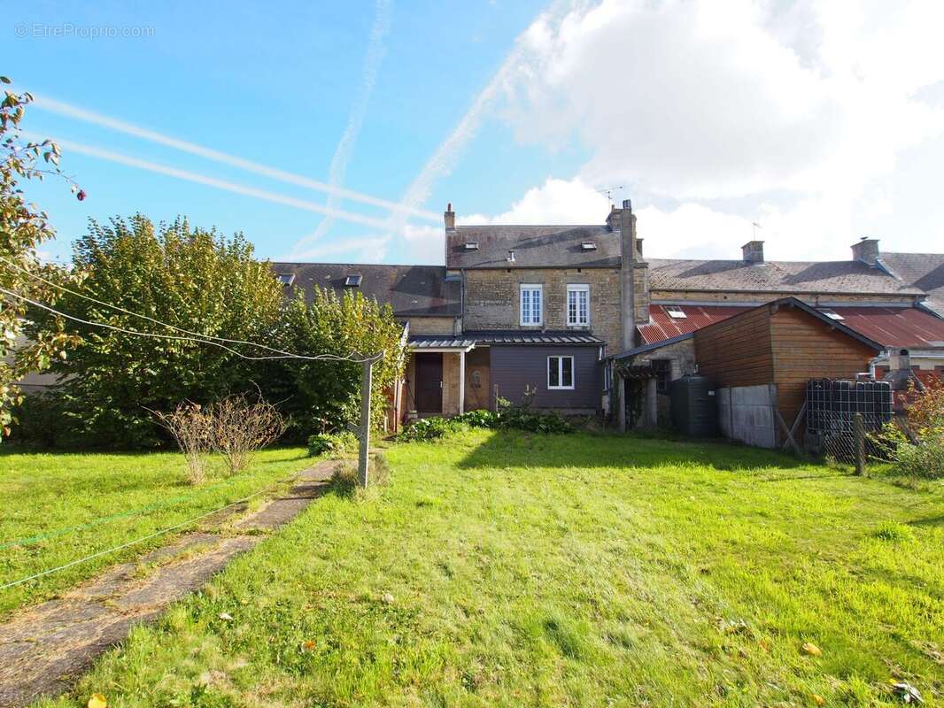 Maison à TILLY-SUR-SEULLES