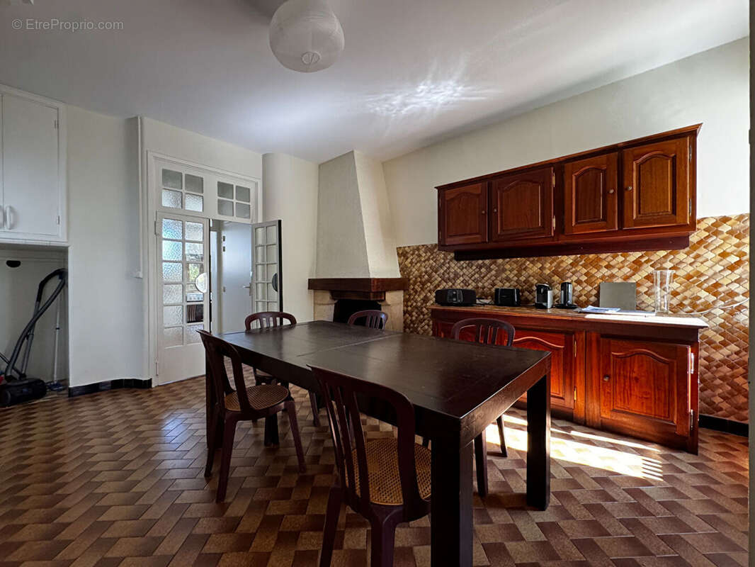 Maison à LEZIGNAN-CORBIERES