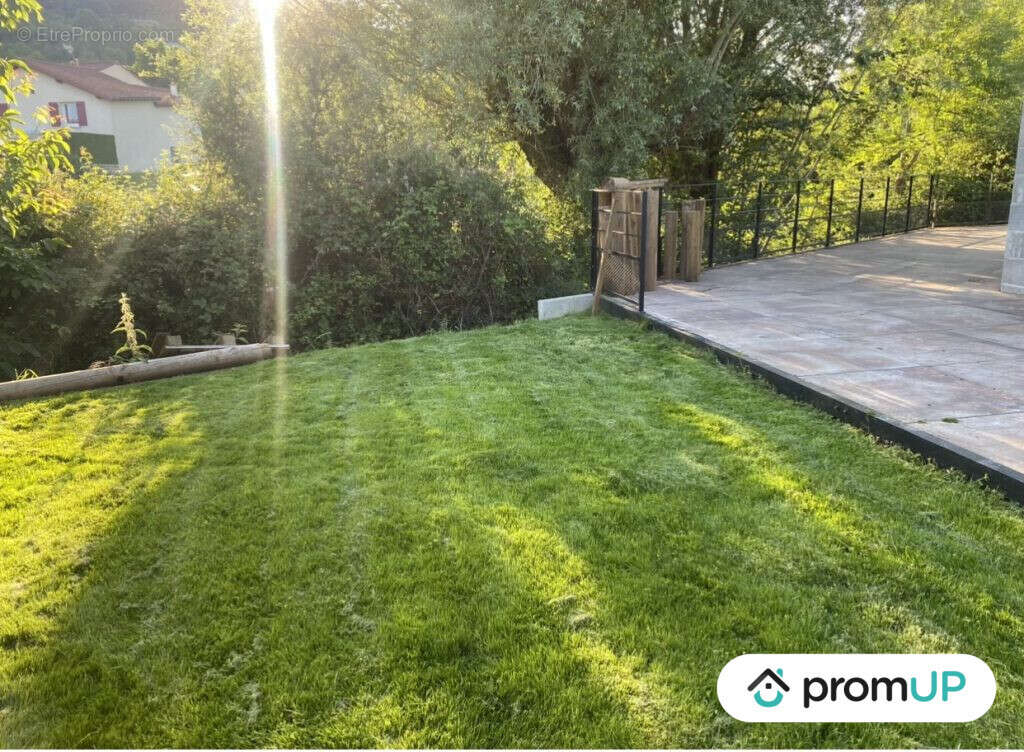 Maison à SAINT-GERMAIN-LAPRADE