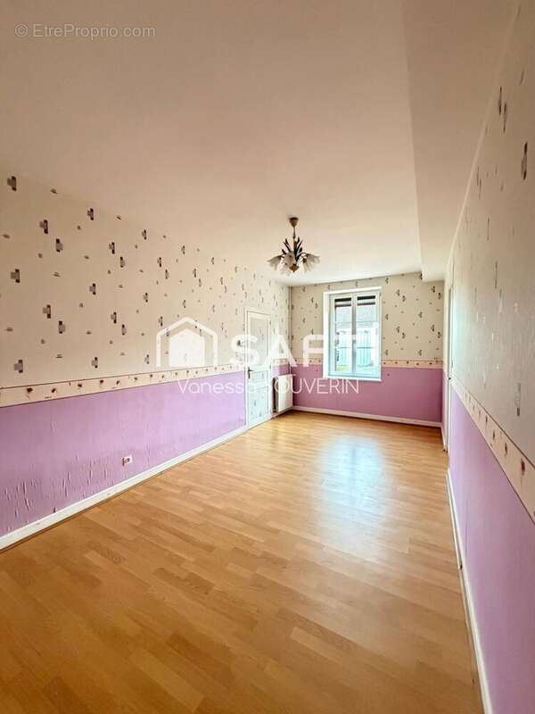 Photo 6 - Maison à LA LOUPTIERE-THENARD