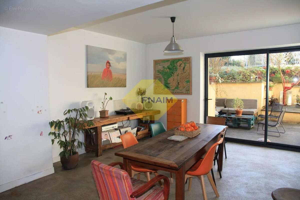 Maison à SAULX-LES-CHARTREUX