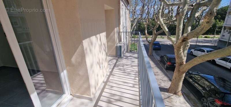 Appartement à PORT-DE-BOUC