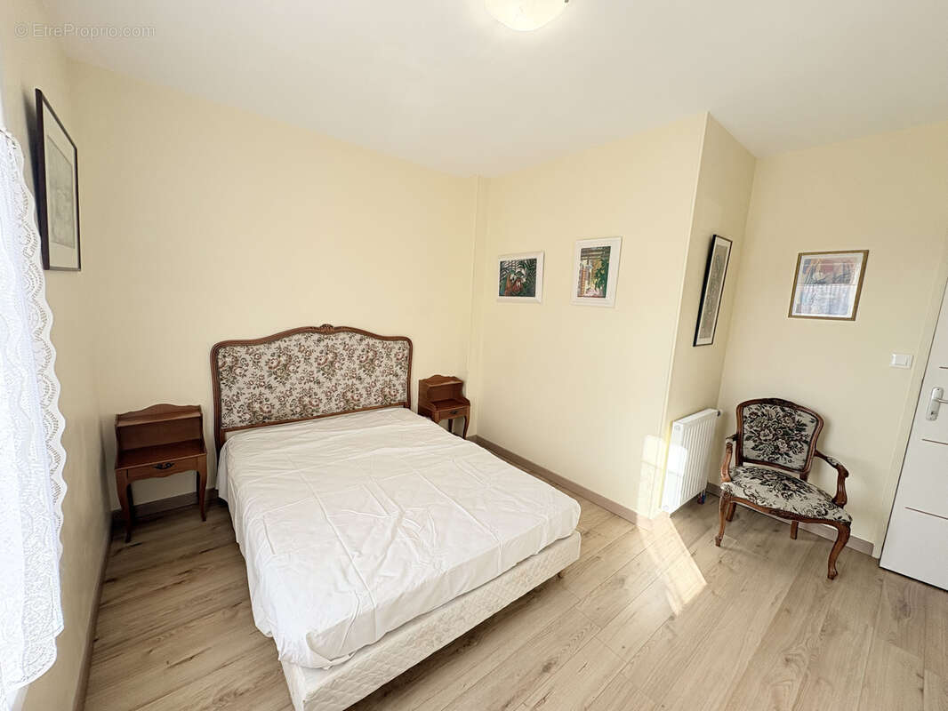 Maison à COURVILLE-SUR-EURE