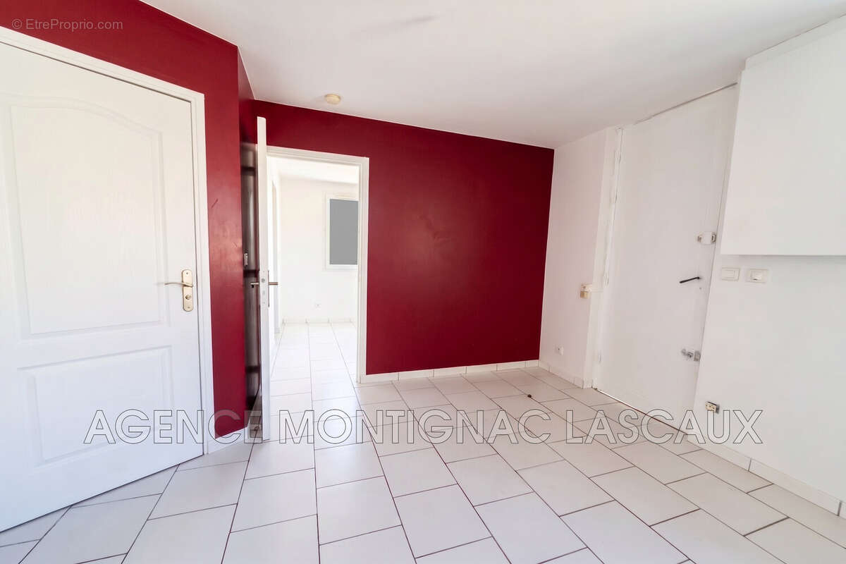 Maison 32 m² à Montignac  - photo 5