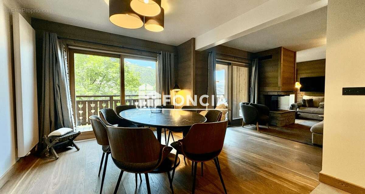 Appartement à LES ALLUES