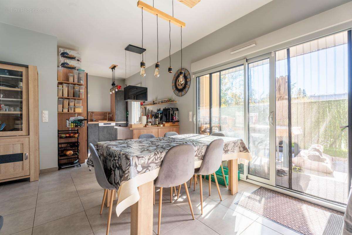 Appartement à SAIN-BEL