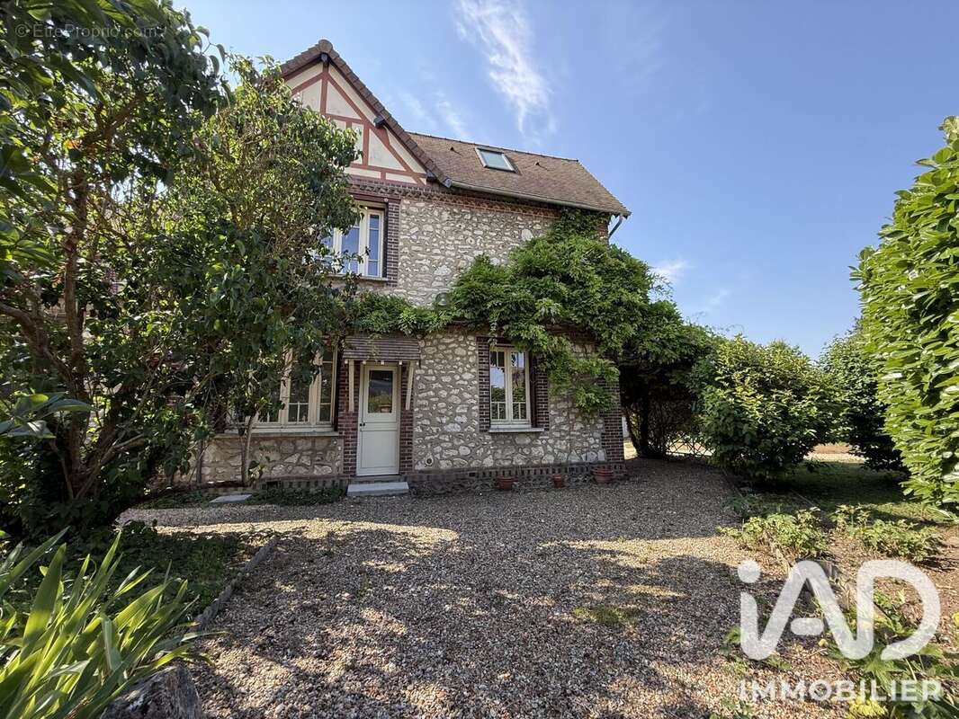 Maison 187 m² à Le Vaudreuil  - photo 2