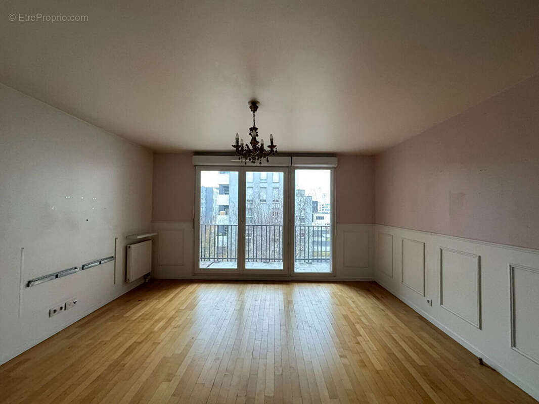 Appartement à AUBERVILLIERS