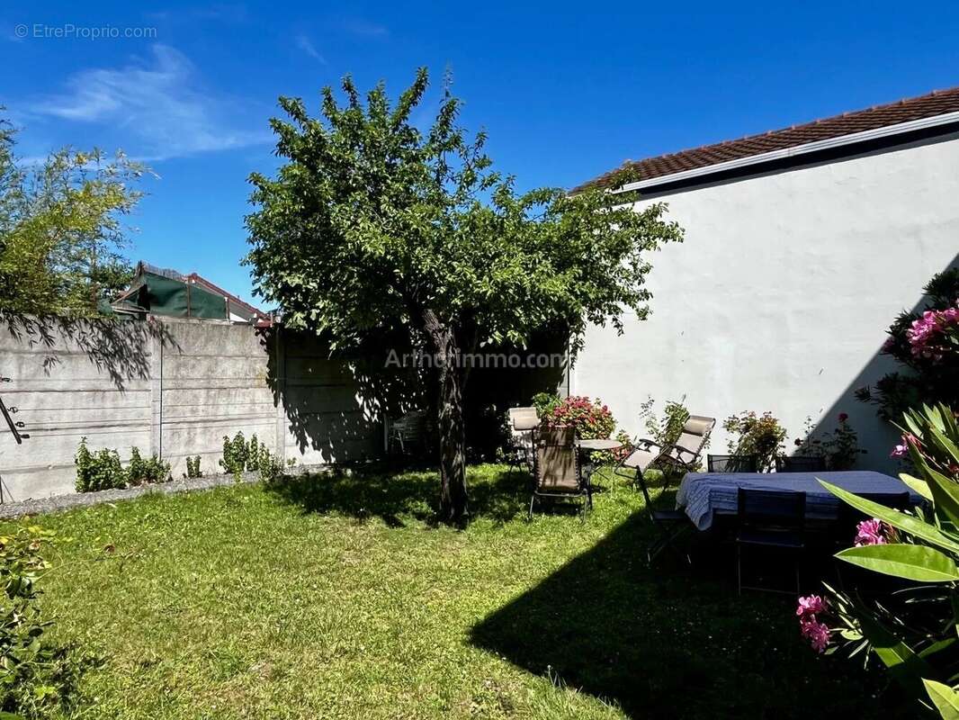 Maison à CHAMPIGNY-SUR-MARNE