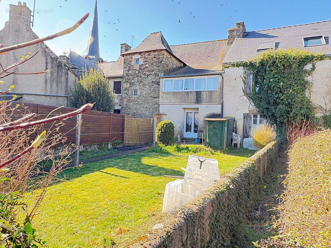 Immeuble ancien à Noyal-Muzillac - idéal investissement - photo 3
