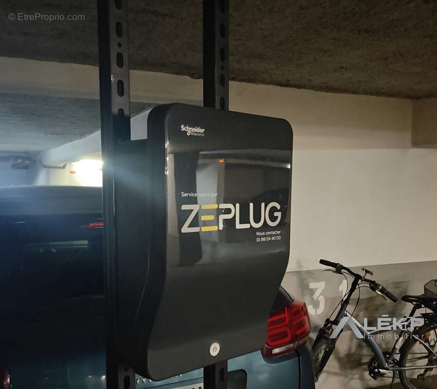 Parking à RUEIL-MALMAISON