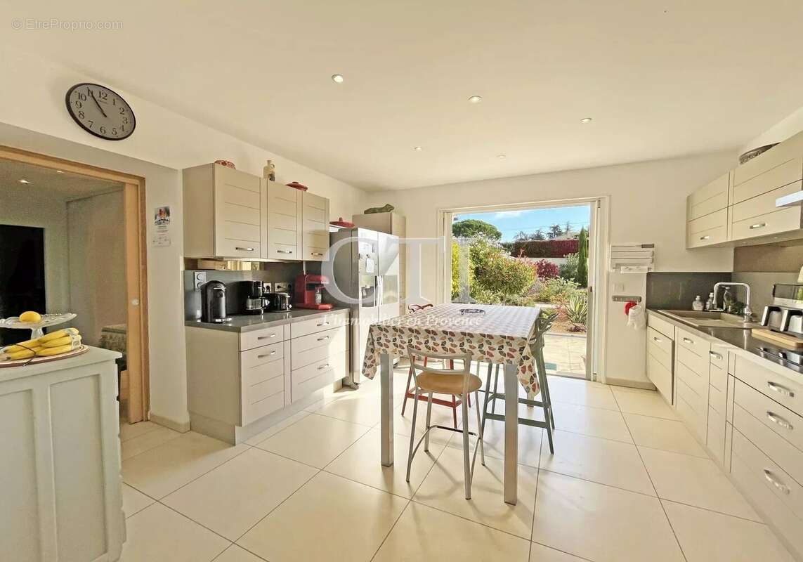 Maison à VAISON-LA-ROMAINE