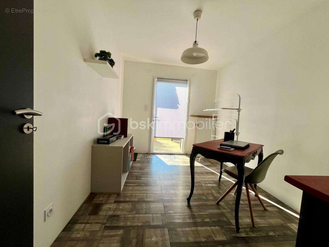 Maison à SAINT-JULIEN-EN-BORN