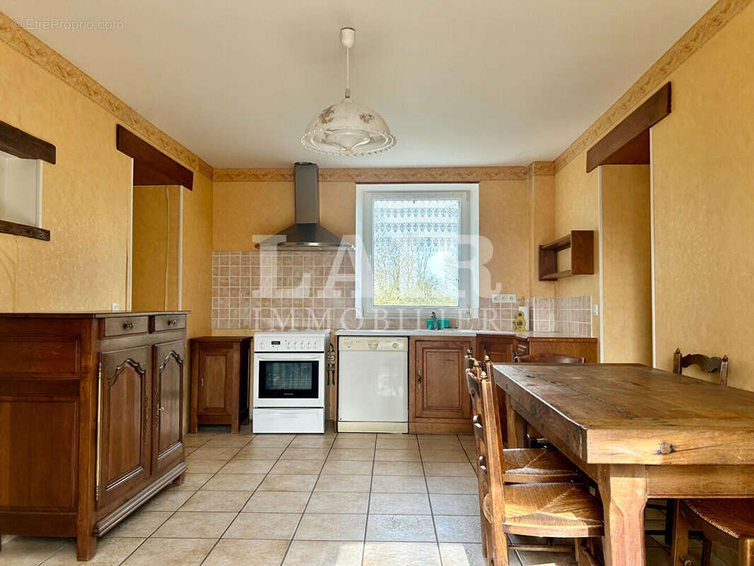 Maison à SAINT-CHRISTOPHE-LE-JAJOLET