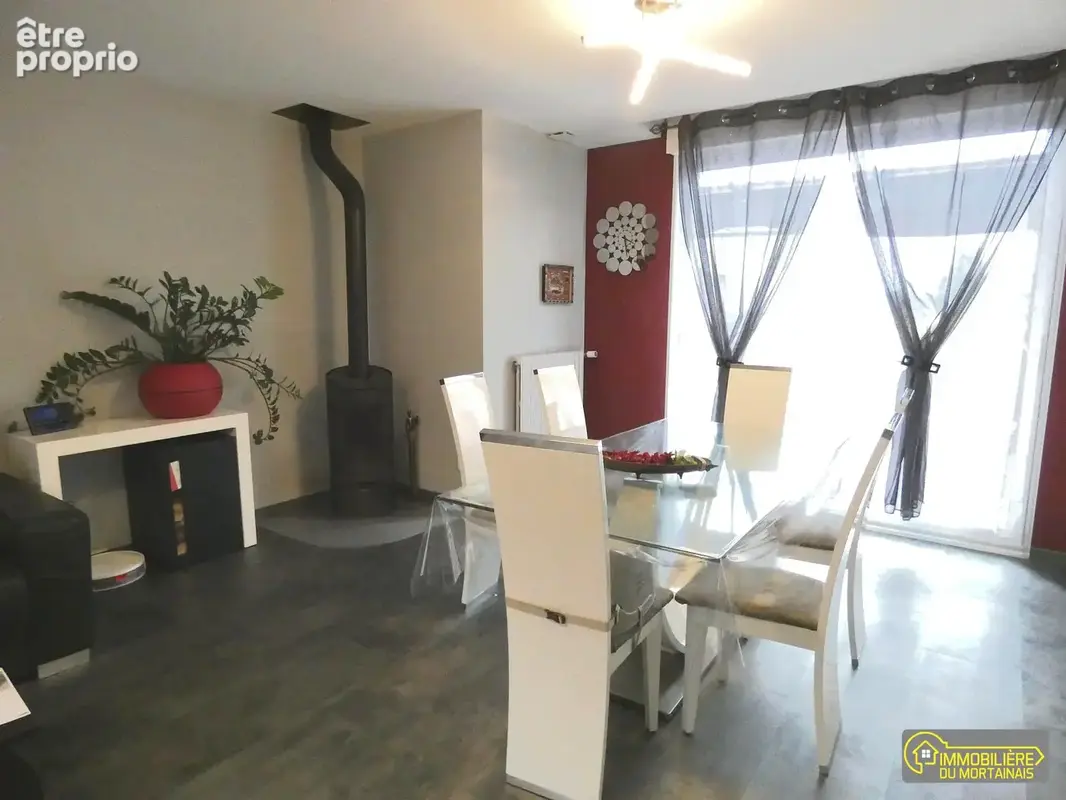 Appartement à SAINT-HILAIRE-DU-HARCOUET