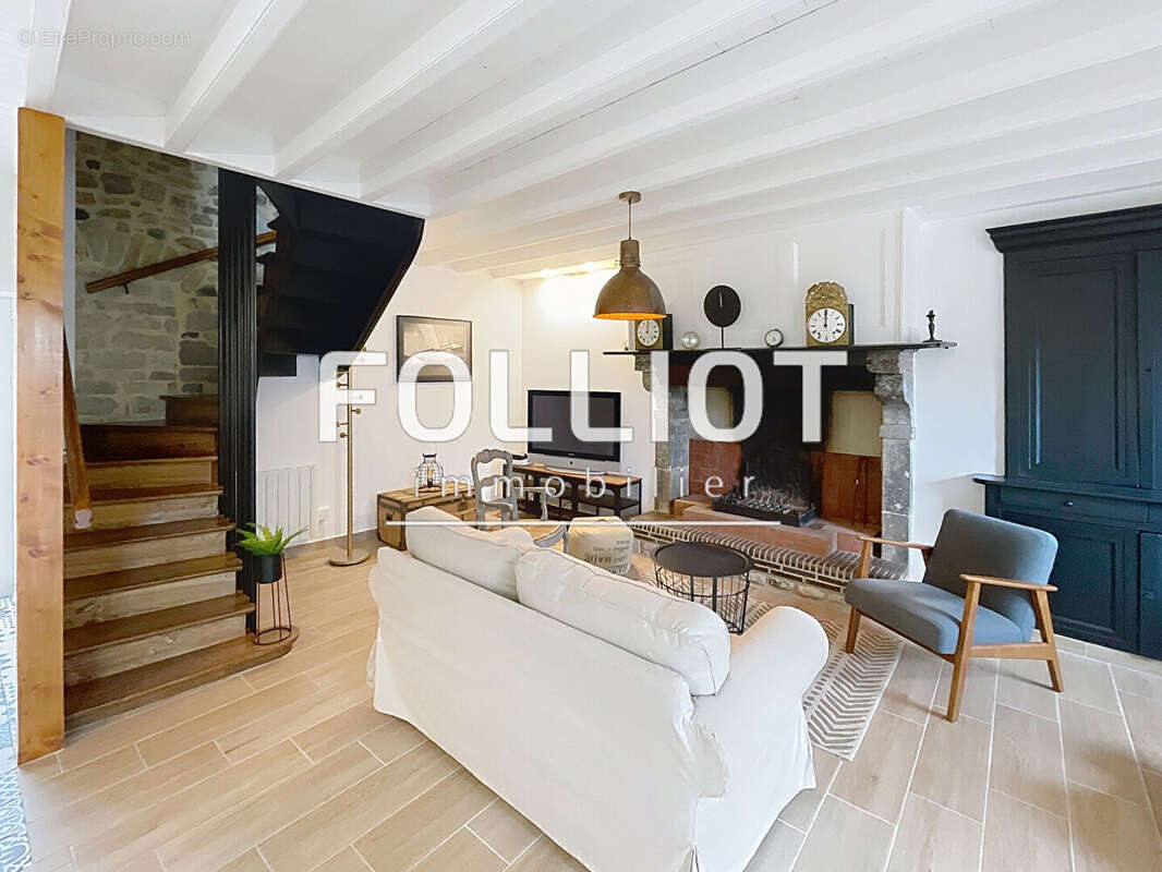 Maison à SAINTE-MARIE-DU-MONT