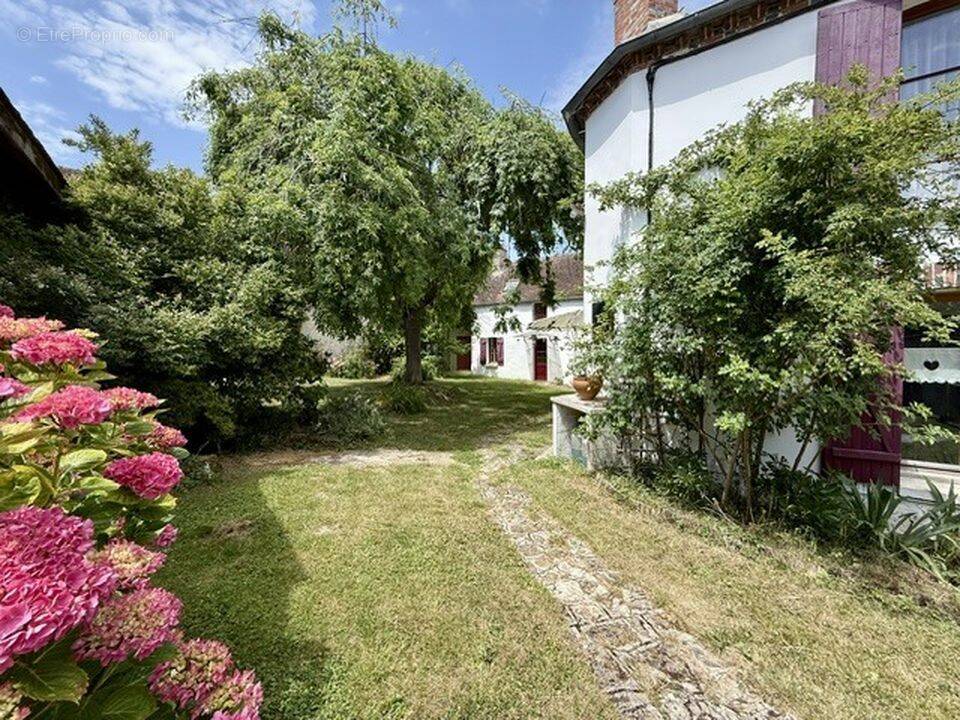 Maison à DONNEMARIE-DONTILLY
