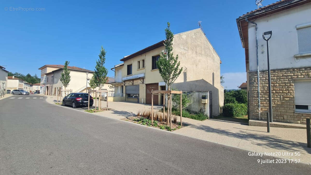 Appartement à EPINOUZE