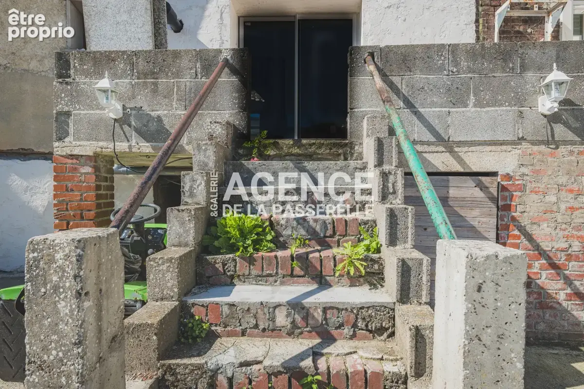 Maison rénovée de 118m2, 4 chambres, jardin et piscine. - photo 54