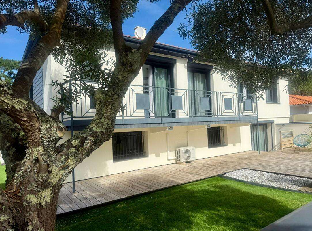 Maison à BISCARROSSE