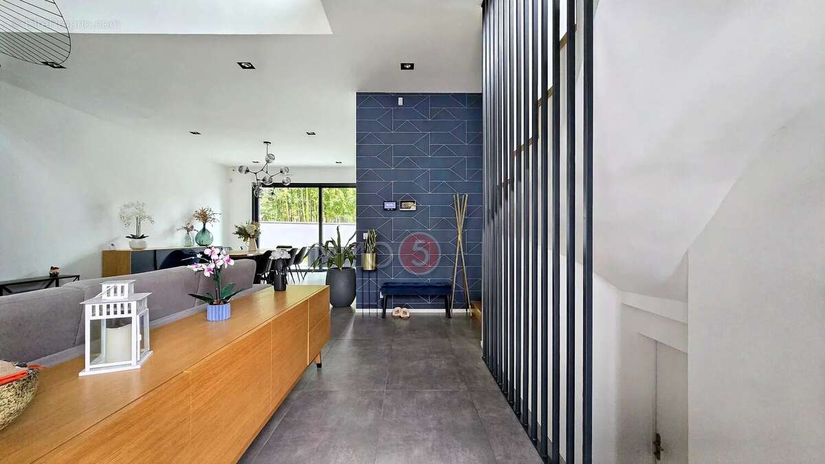 Maison à LES PAVILLONS-SOUS-BOIS